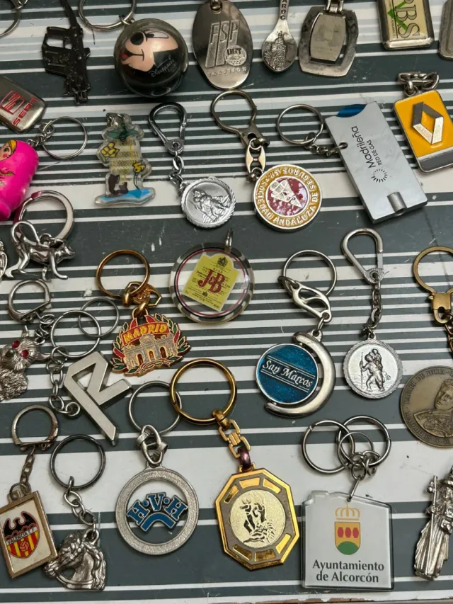 Colección de 60 llaveros vintage