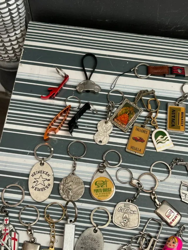 Colección de 60 llaveros vintage