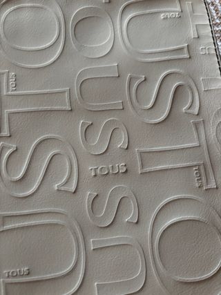 Bolso de mano Tous beige y dorado