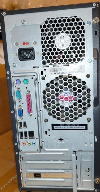 PC Lenovo ThinkCentre nero