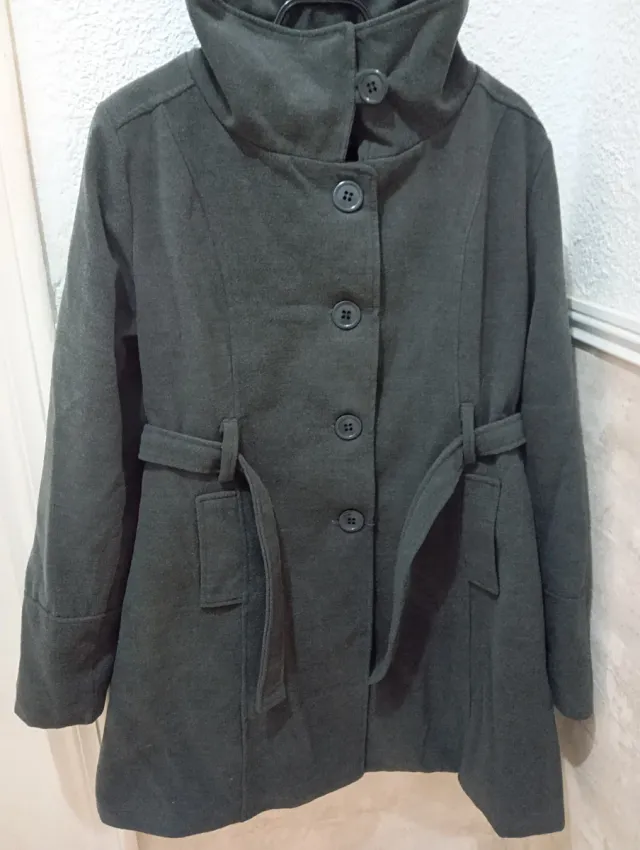 abrigo color gris