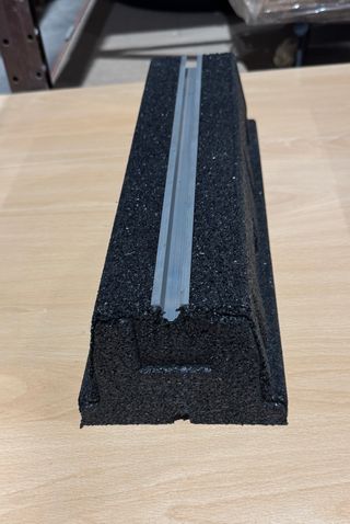 Bases de suelo con perfil metálico