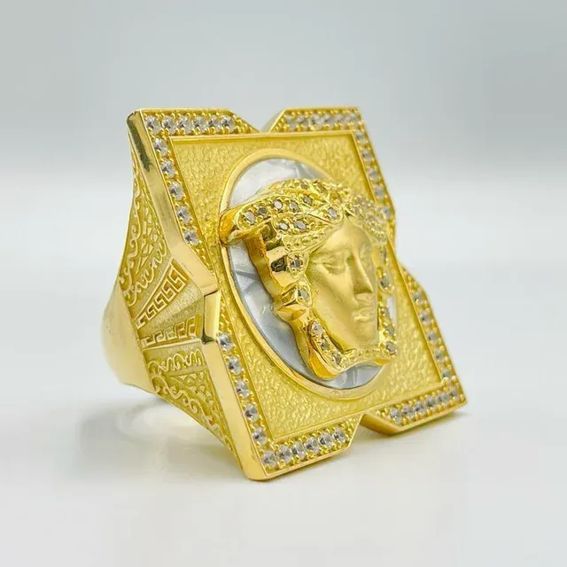 Anillo Medusa Nacar Cuadrado 18K
