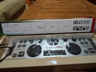 ION IDJ2GO DJ System para iPad, iPhone