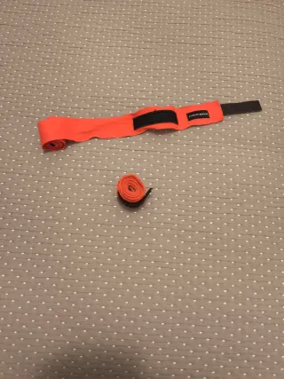 Guantes y vendas boxeo Outshock rojos 10oz