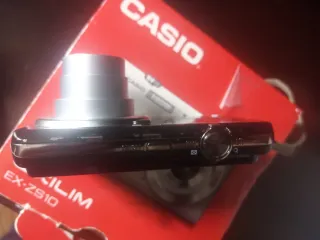 Cámara Casio EX-ZS10 14.1 MP