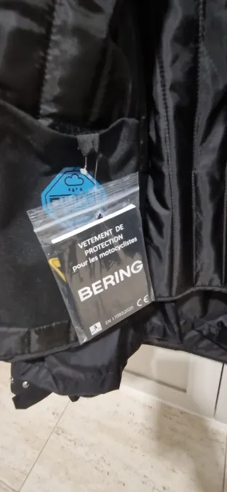 Chaqueta de moto Bering negra