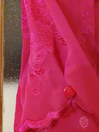 Vestido de madrina rosa bugambilla flecado.