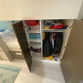 Cama tren con armario, cajones y estanteria