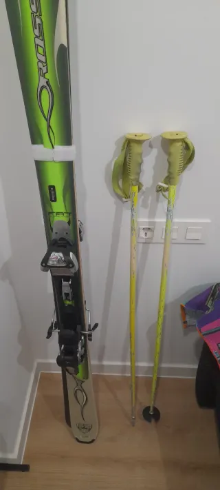 Esquís Rossignol con fijaciones Marker Baron 13