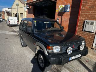 Mitsubishi Montero glx