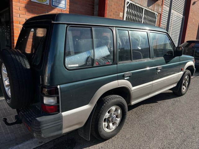 Mitsubishi Montero glx
