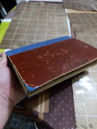 Libro antiguo de Biologia general Histologia Human