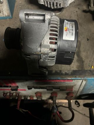 Alternador Bosch 0 986 041 040 Mercedes SLK