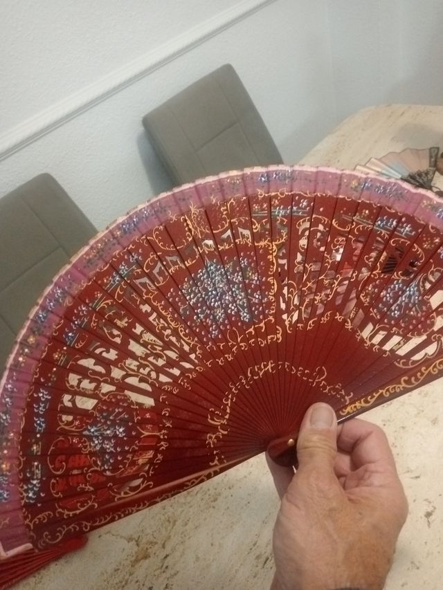 Preciosos abanicos madera vintage