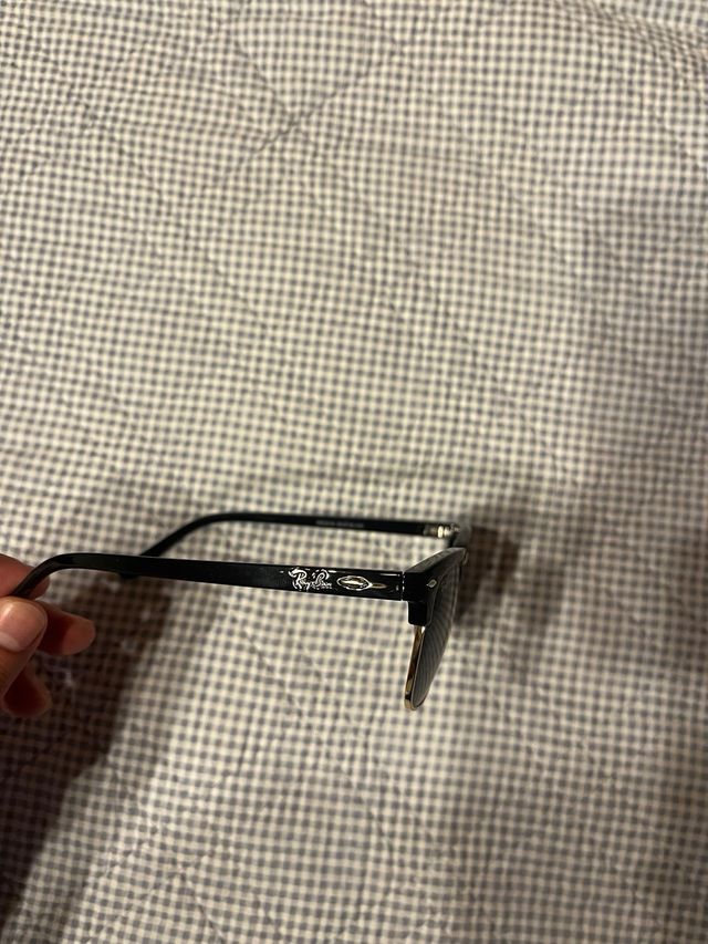 Gafas de Sol Ray-Ban Clubmaster Negras Dorado 3016