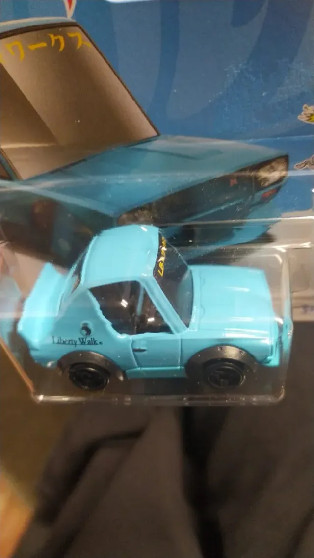 Hot Wheels Nissan Skyline 2000GT-R LBWK