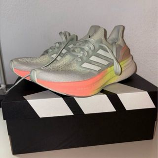 Adidas Ultraboost 5 W Verde y Rosa