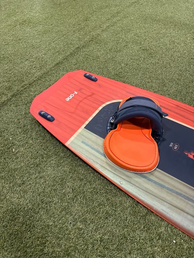 Tabla Kite F-One Trax 139cm 2025