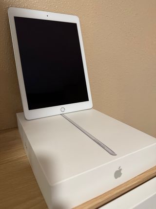 iPad 5ª Gen 32GB Wi-Fi Blanco