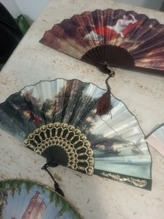Lote 4 abanicos decorativos