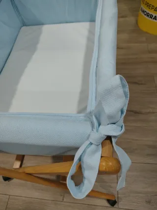 Mini cuna con colchón