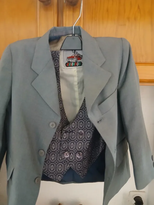 Chaqueta y chaleco infantil