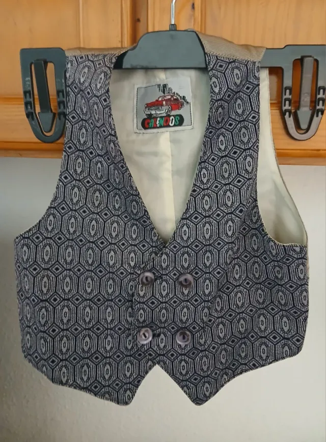 Chaqueta y chaleco infantil