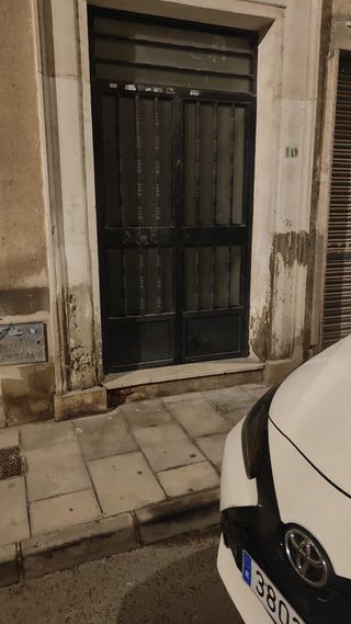 Puertas hierro calle con cristal