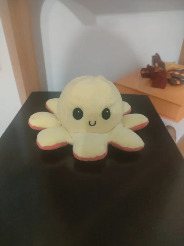 Peluche Pulpo Reversible Feliz/Triste