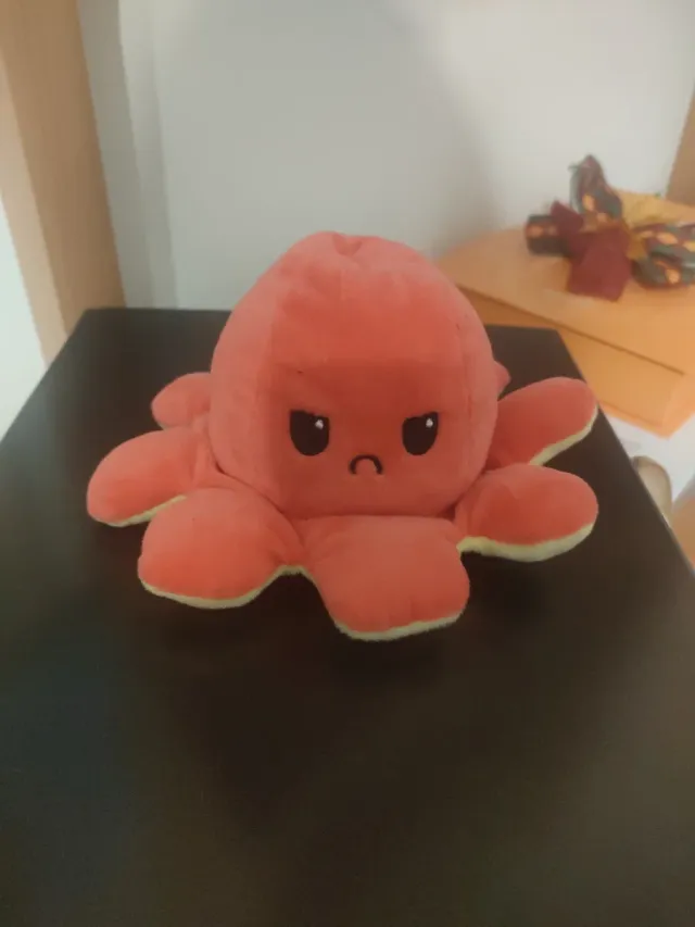 Peluche Pulpo Reversible Feliz/Triste