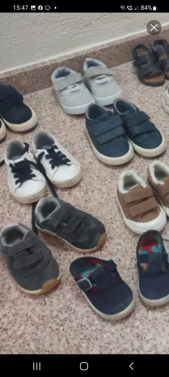 Lote 22 pares zapatos infantiles