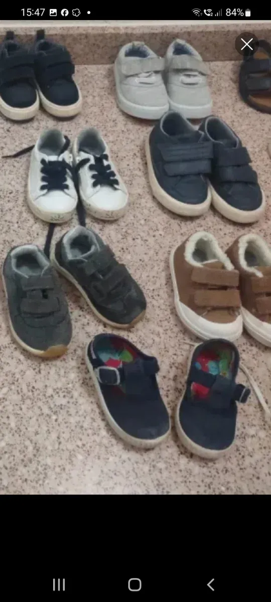 Lote 22 pares zapatos infantiles