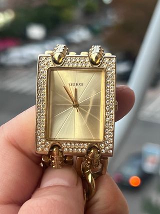 Reloj Guess Dorado Mujer