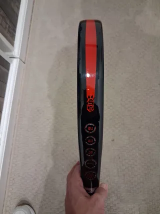 Pala de padel SET Jackal Carbon 18K