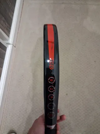 Pala de padel SET Jackal Carbon 18K