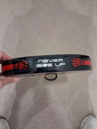 Pala de padel SET Jackal Carbon 18K