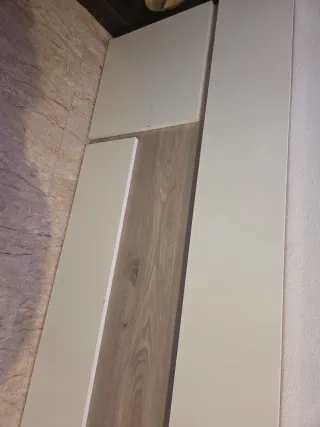 Cabezal cama matrimonio madera marron y blanco