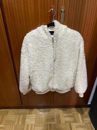 Cazadora Zara Beige Borreguito