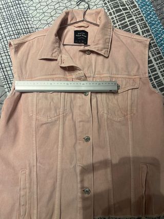 Chaleco vaquero rosa Stradivarius Talla L
