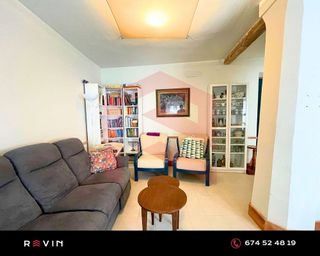 Casa pareada en venta en Mengíbar