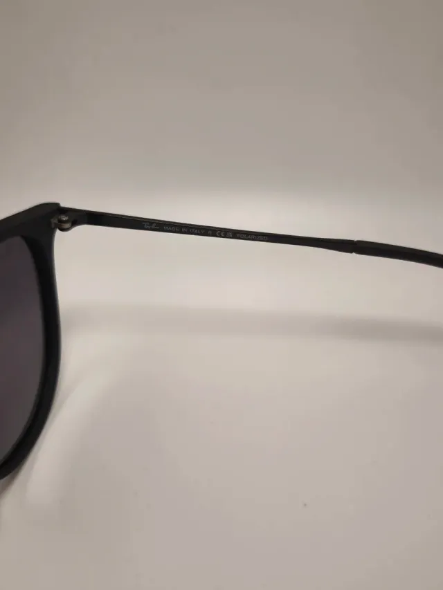 Gafas de sol RB 4171 Erika Polarizadas Negras