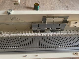 Máquina de tejer Brother KH-230