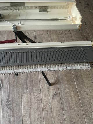 Máquina de tejer Brother KH-230