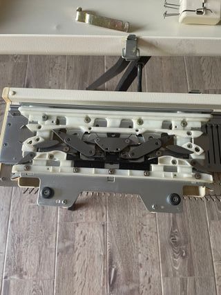 Máquina de tejer Brother KH-230