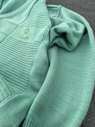 Jersey vintage cuello pico verde menta