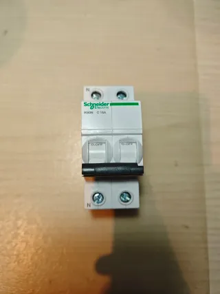 Interruptor Automático Schneider IK60N C16A