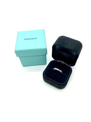 Alianza Tiffany & Co. platino