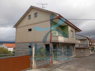 Chalet en venta en San Francisco en Ourense