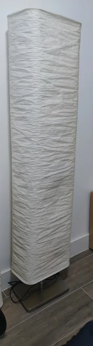 Lámpara de pie Ikea moderna